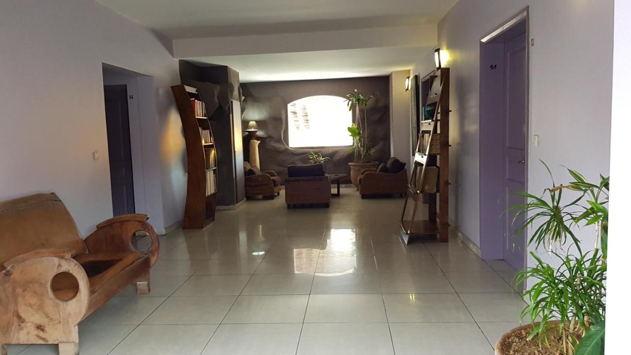 Residence Hoteliere Du Phare Libreville Exterior foto